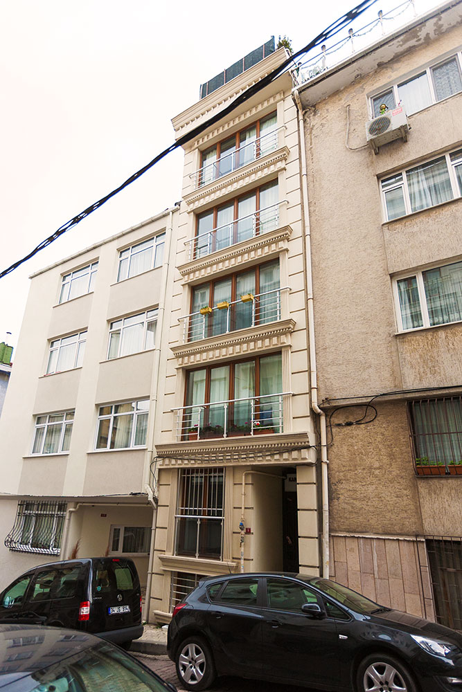 Abbasağa Karabay Apartmanı